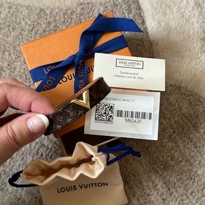 Louis Vuitton Essential V Bracelet